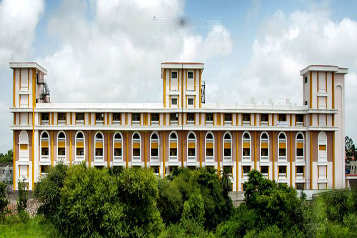 https://cache.careers360.mobi/media/colleges/social-media/media-gallery/16459/2021/3/17/Campus View of Balaji College of Arts Commerce and Science Pune_Campus-View.jpg